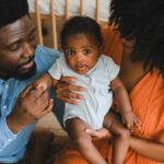 famille unie soutiens bébé