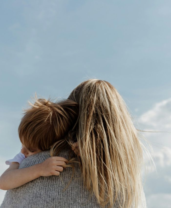 Le post-partum, période sensible où le soutien compte double