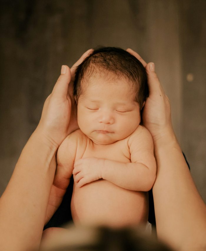 Comment prévenir la tête plate de votre bébé ?
